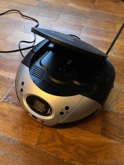 Rádio s CD přehrávačem - 2