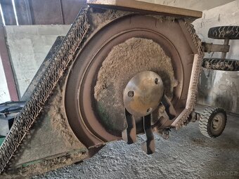 Velkoobjemový traktorový návěs - 2