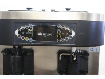 Zmrzlinový stroj Taylor C 606 - 2