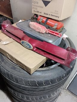 Přední maska Mondeo mk1 - 2