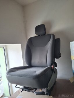 Sedadlo spolujezdce - 2
