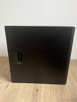 Stolní počítač HP Z420 - 2