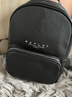 Batoh Replay - 2