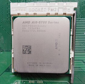 8 GB DDR3 1600 a procesor AMD A10-5700 - 2