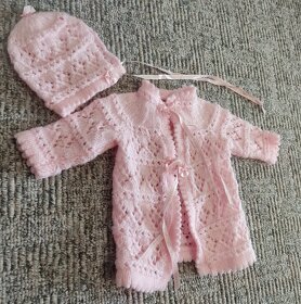Růžová pletená souprava pro miminko - 2