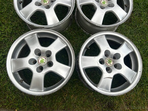 4 ks ALU disků na VW, Škoda 16" 5x100 et35 - 2