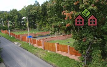 Stavební pozemek o výměře 1305 m2, inž. sítě u pozemku, Košť - 2