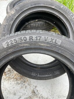 225/50 r17 - 2