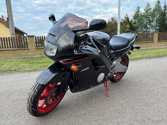 Honda CBR 600F - 2