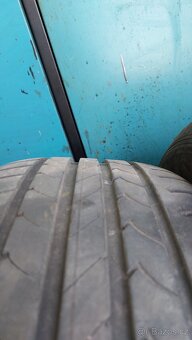 Goodyear 215/60 r16 - 2