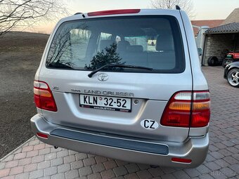 Toyota Land Cruiser 100 4.7 V8 176kW - 2