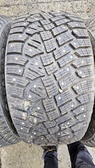 zimní pneumatiky s hroty 265/50R20 - 2