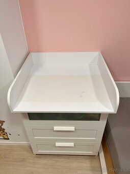 Přebalovací pult na IKEA komodu - 2