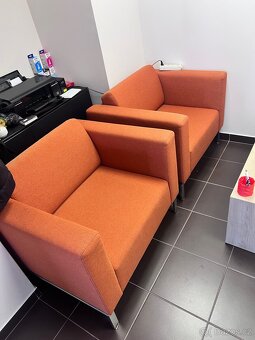 Prodám 4x křesílka v pěkném stavu včetně konferenciho stolku - 2