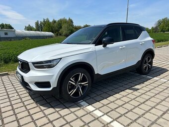 Volvo XC40, R-Design Mild Hybrid - 2