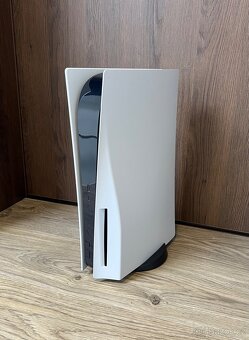 PLAYSTATION 5 s mechanikou - 2