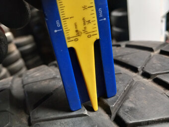 PNEUMATIKY NA FERRARI F40 335/35R17 A 235/45R17 - 2