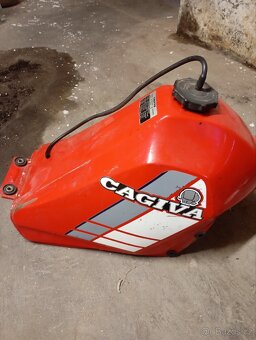 Nádrž Cagiva Ar 125 - 2