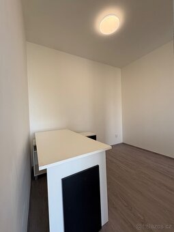 Pronájem bytu 2+kk 57 m² s garáží v Třebíči - 2