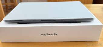 MacBook Air 15" M4 CZ 2025 Temně Inkoustový - 2