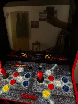 Herní automat Arcade1 up Midway legacy - 2