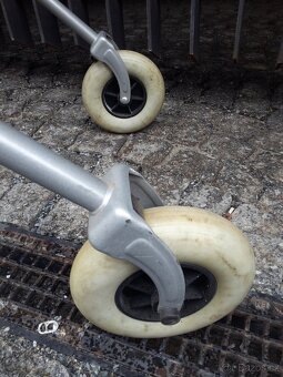 PROFI chodítko čtyřkolové pro seniory i POŠTOU - 2