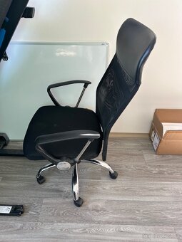 Kancelářská židle - 2