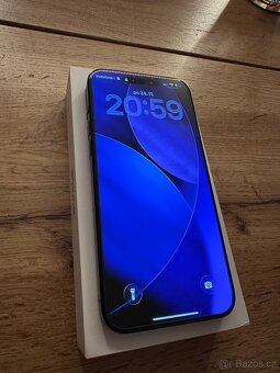 Apple iPhone 15 Pro Max - 2