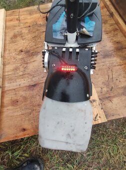 Koloběžka Flux. - 2