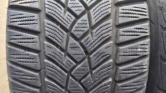 Zimní pneumatiky 215/55/16 Good Year - 2