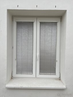 Dvojdílné okno + příslušenství 113x144cm - 2