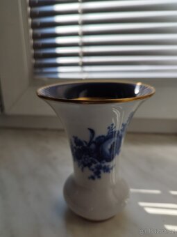 Porcelánová vázička - 2
