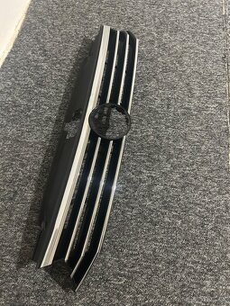 Maska Volkswagen Passat - 2