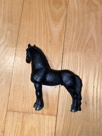 Friský kůň Schleich - 2