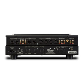 McIntosh C47: Stereofonní předzesilovač s D/A převodníkem. - 2