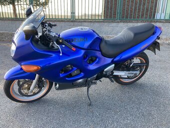 Suzuki GSX 600f - 2