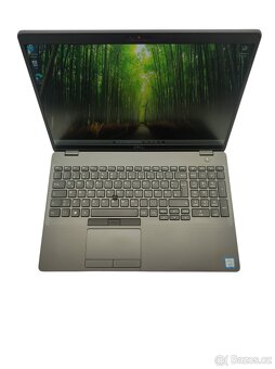 Dell Latitude 5501 - jako nový + záruka 12 měsíců - 2