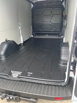 Plastová podlaha Ford Transit - 2