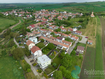 Prodej, rodinný dům, 270 m2 s vinným sklepem, Terezín, okr. - 2