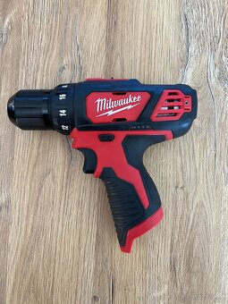 Milwaukee M12 Kompaktní vrtačka/šroubovák Nová na prodej - 2