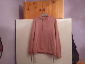 Pudrově růžová mikina | Oversize pohodlí, Značka Cropp - 2