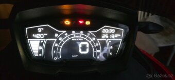 Aprilia SR GT 125 sport - 2