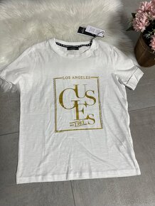 Dámské tričko Guess vel.S- nové - 2