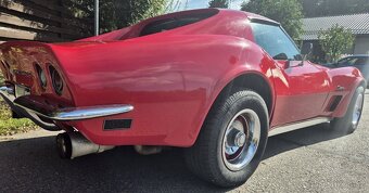 Chevrolet Corvette Sting Ray Coupe - 2