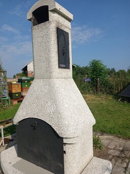 Zahradní krb s udírnou - 2