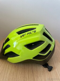 Přilba na kolo dětská Specialized vel. 50-55 cm - 2