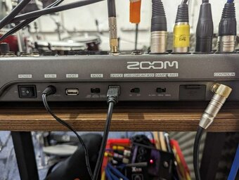Zoom LiveTrak L-12 - 2