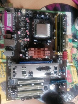 Prodám základní desku Asus m3n78 se - 2