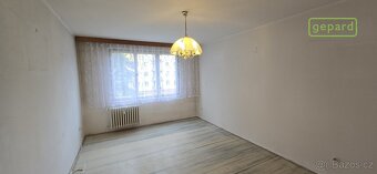 Zděný byt s balkonem  3+1 k rekonstrukci. - 2