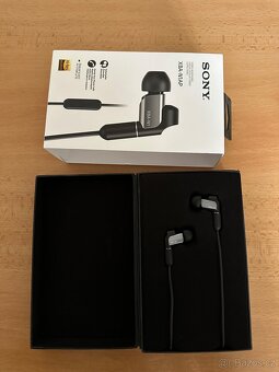 Sluchátka Sony XBA-N1AP - 2